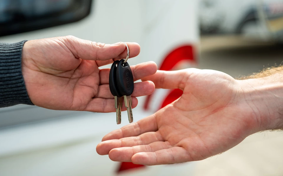 Kip caravan verkopen aan RDW-erkend familiebedrijf